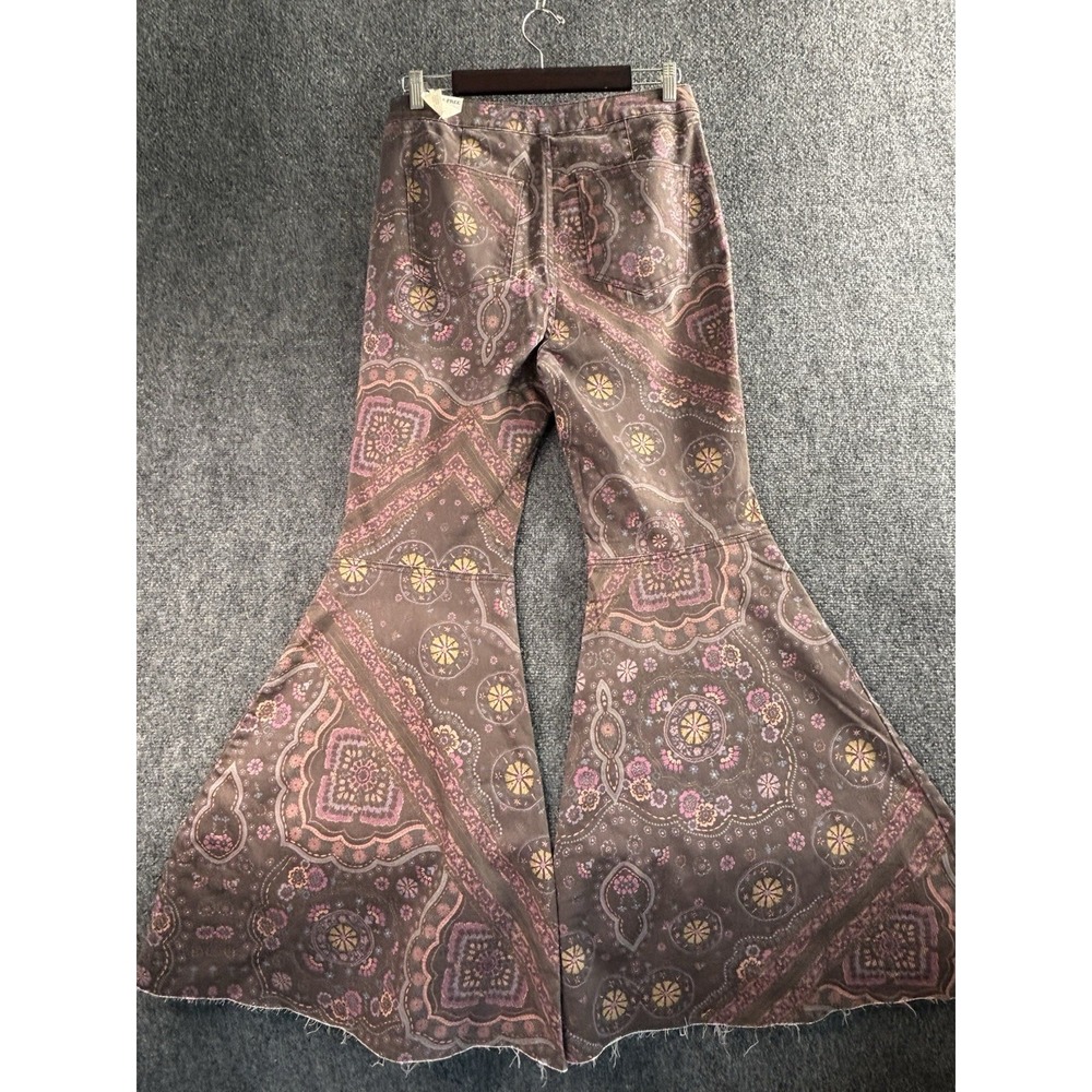 NWT Free People Just Float On Super Flare Stretch Pink Paisley Jeans Bell Bottom - Picture 6 of 10